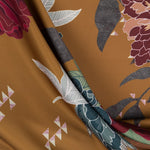 Orientalischer Kimono aus Krepp, ockerfarben - Ribes y Casals