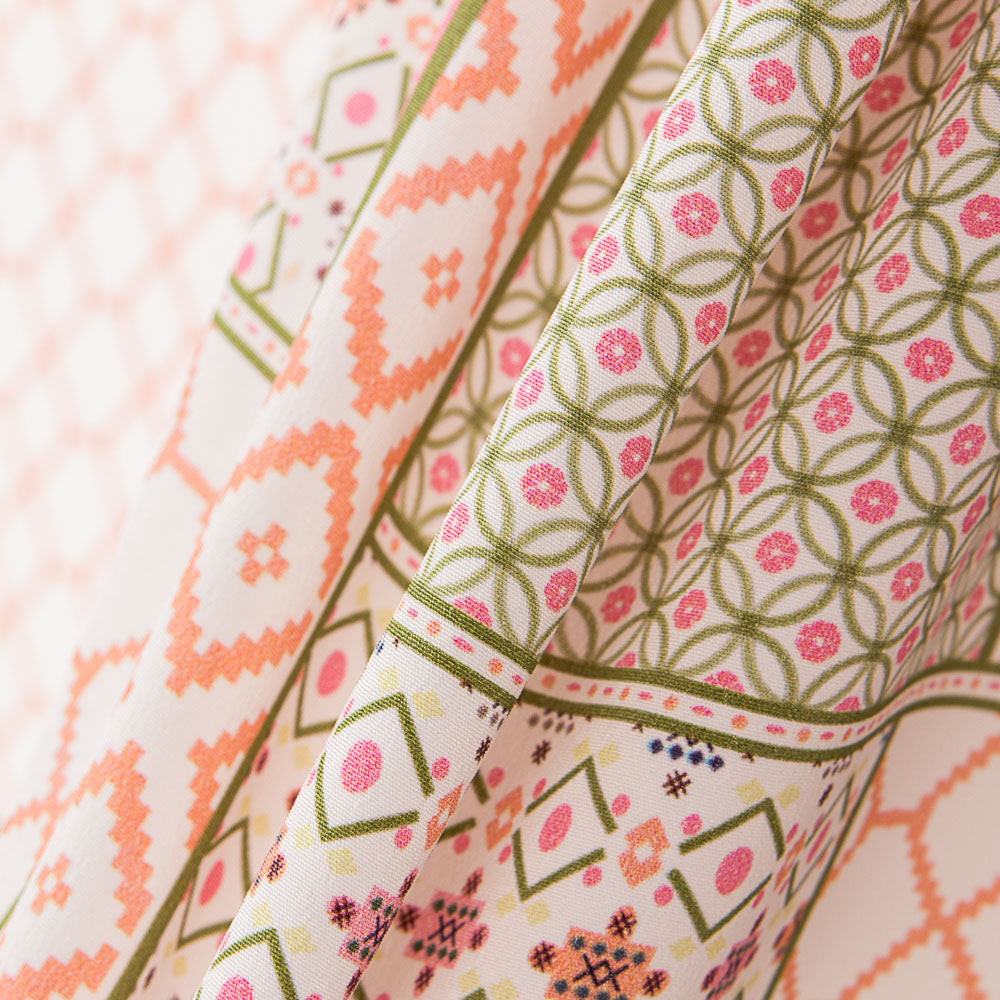 Ethnischer Patchwork-Krepp - Ribes y Casals