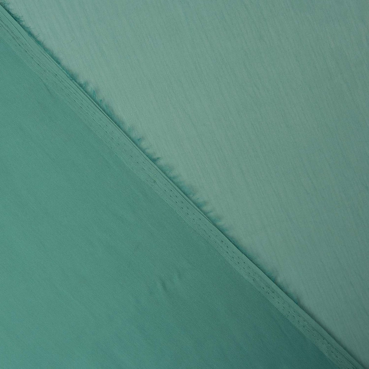 Gaze-Reststück mit Schiller-Effekt in Türkisgrün – verschiedene Maße x Breite 150 cm - Ribes y Casals