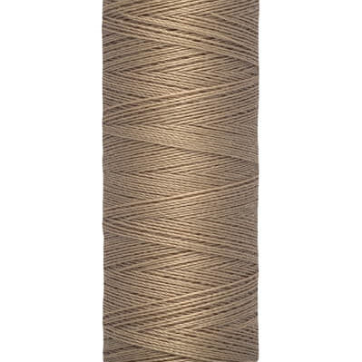 Gütermann-Garn 100 m, Farbe 868, Camel, weich - Ribes y Casals