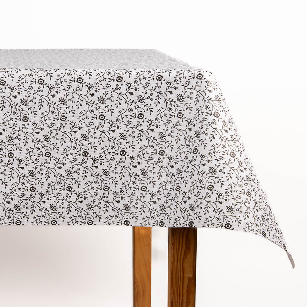 Gummi mit Siracusa Table Protector - Ribes y Casals