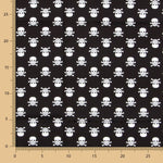 Baumwollreststück mit schwarzen Piratenschädeln – verschiedene Maße x Breite 150 cm - Ribes y Casals