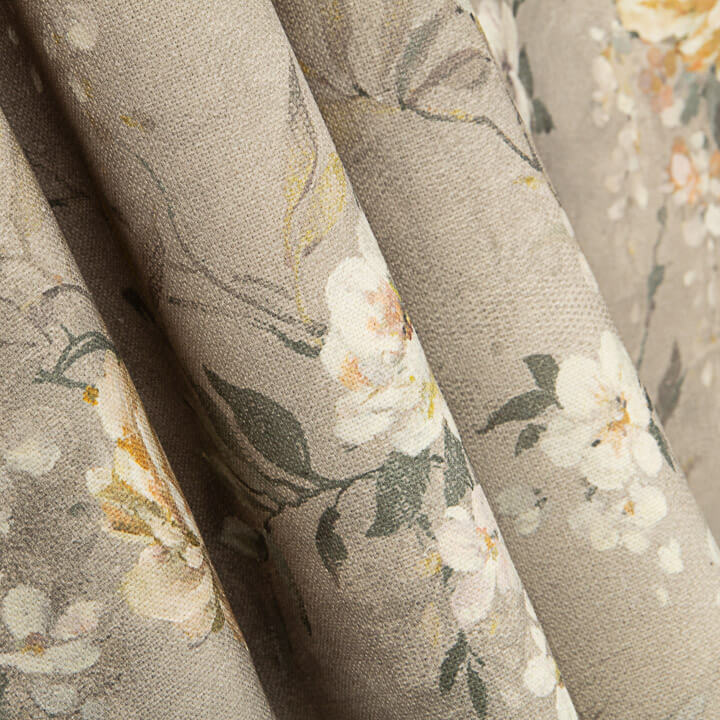 Bedrucktes Canvas „Romantischer Garten“ in Beige - Ribes y Casals