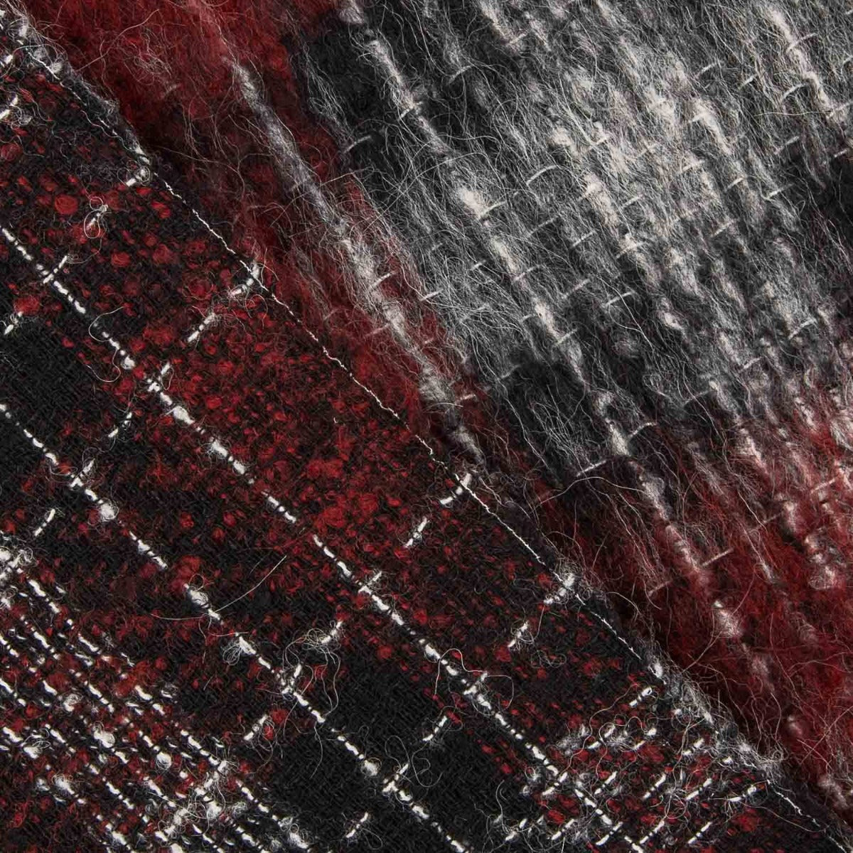 Reststück Wolle für Mantel, mit Karos, rot-schwarz – verschiedene Maße x Breite 155 cm - Ribes y Casals