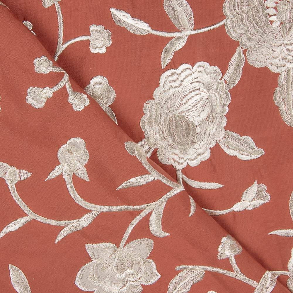 Ecru Tencel Coral Bestickter Schal - Ribes y Casals
