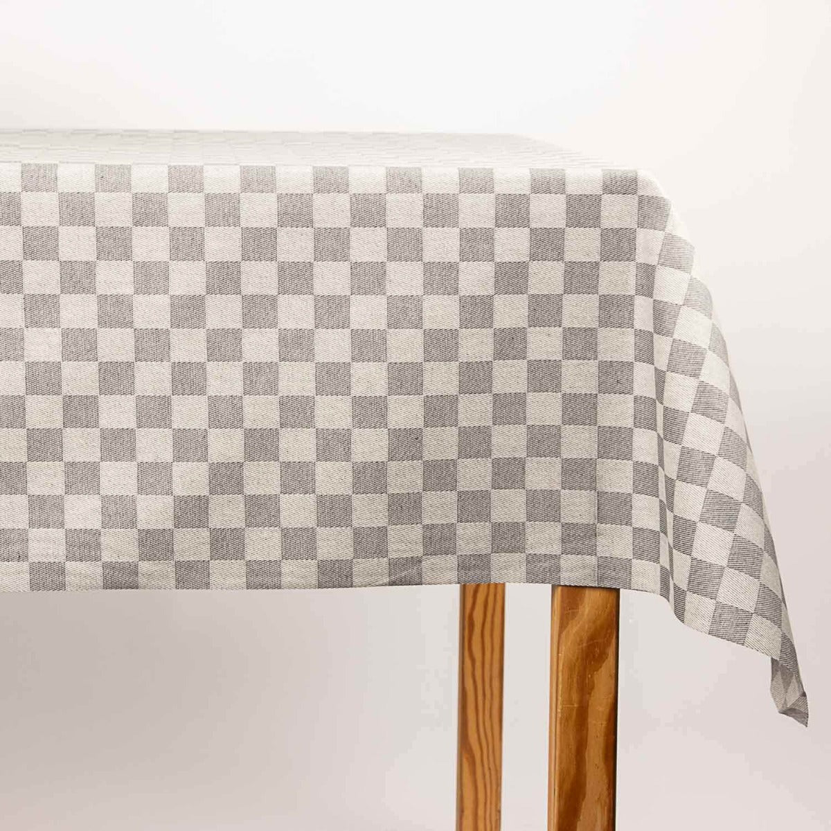 Stain Resin Tischtuch Chess Grau - Ribes y Casals
