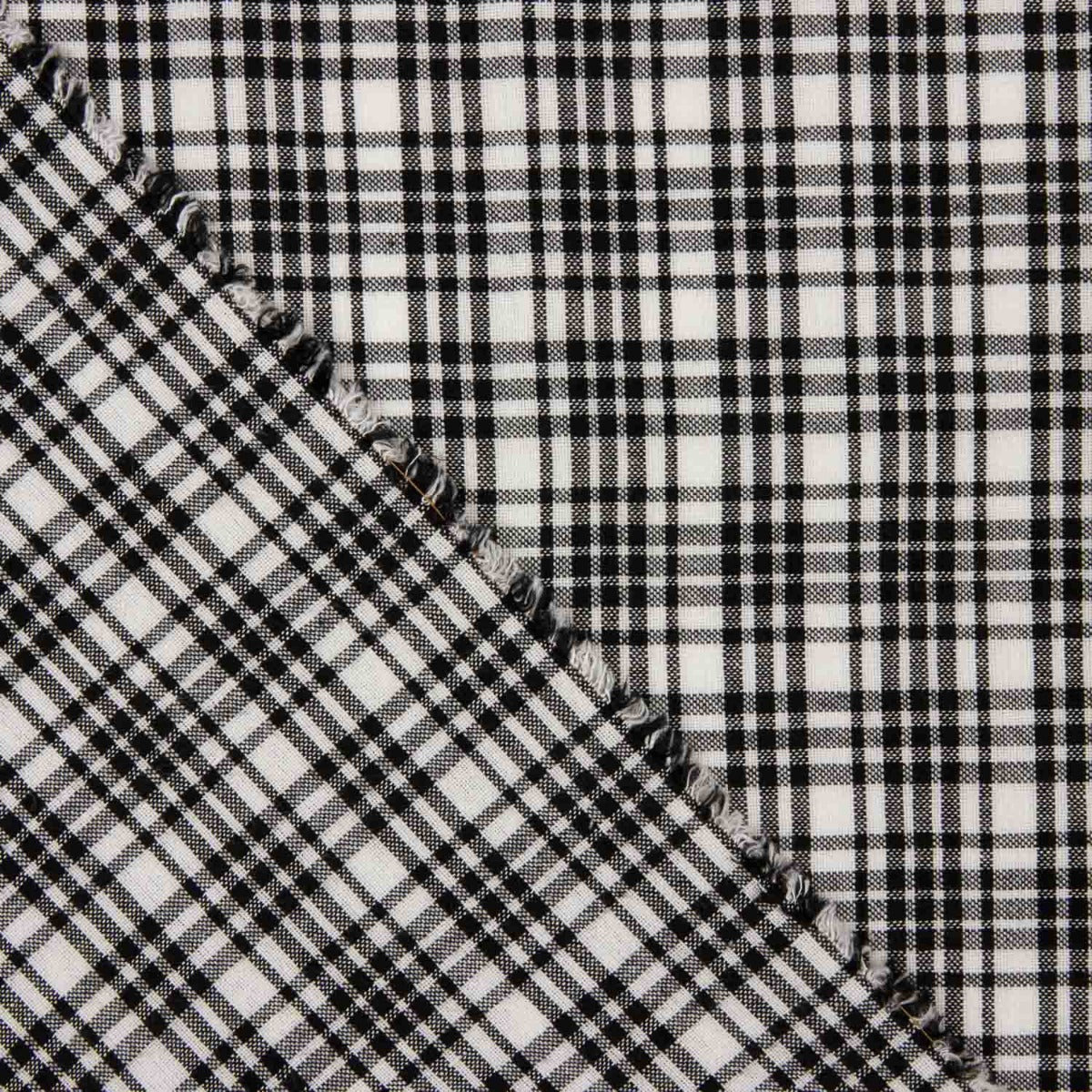 Semi-Hybrid Natural White and Black Squares - Ribes y Casals