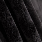 Schwarzes glänzendes kurzes Haar - Ribes y Casals