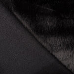 Langes glattes schwarzes Haar - Ribes y Casals
