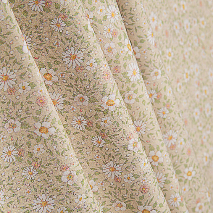 Bedrucktes Perkal mit Frühlingsgänseblümchen-Motiv, Beige - Ribes y Casals