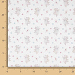 Bedrucktes Perkal mit fliegenden Bären in Rosa und Blau - Ribes y Casals