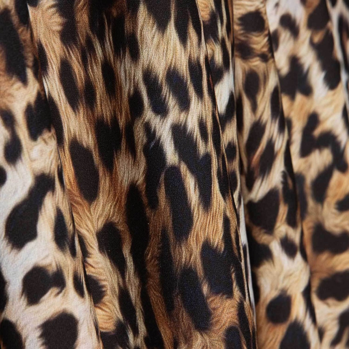 Flaches Tiermuster Leopard Klassisch - Ribes y Casals