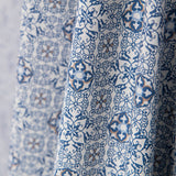 Blaue Mosaik-Popeline mit Blumenmuster - Ribes y Casals