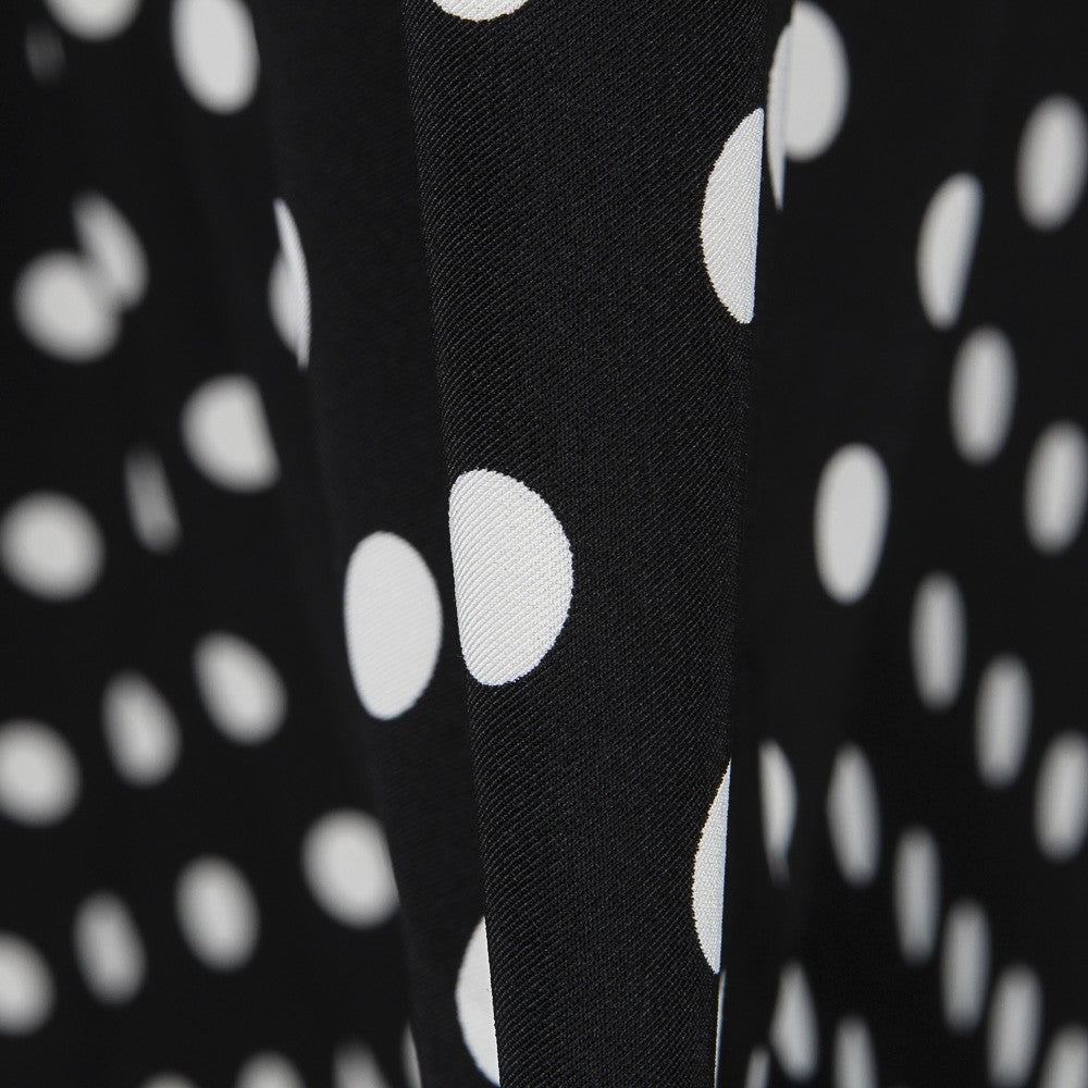 Schwarzer Polka Dot Stretch Twill - Ribes y Casals