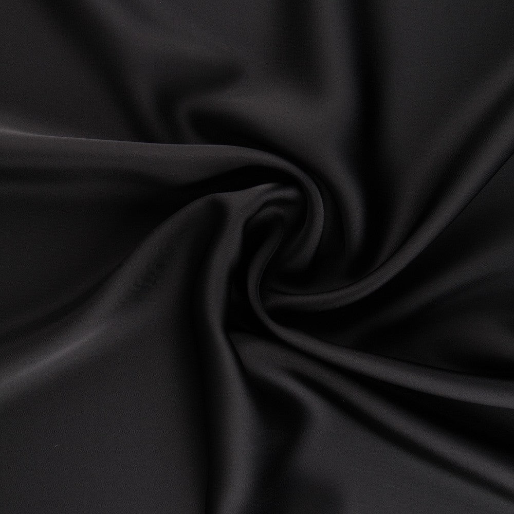 Schwarzer Satin - Ribes y Casals
