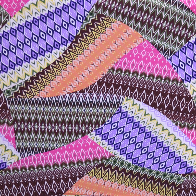 Fuchsia Ethnisches Patchwork Gemusterter Kreppstoff Fuchsia - Ribes y Casals