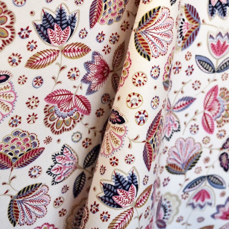 Viyela Botanic Fabric Weißer Hintergrund - Ribes y Casals