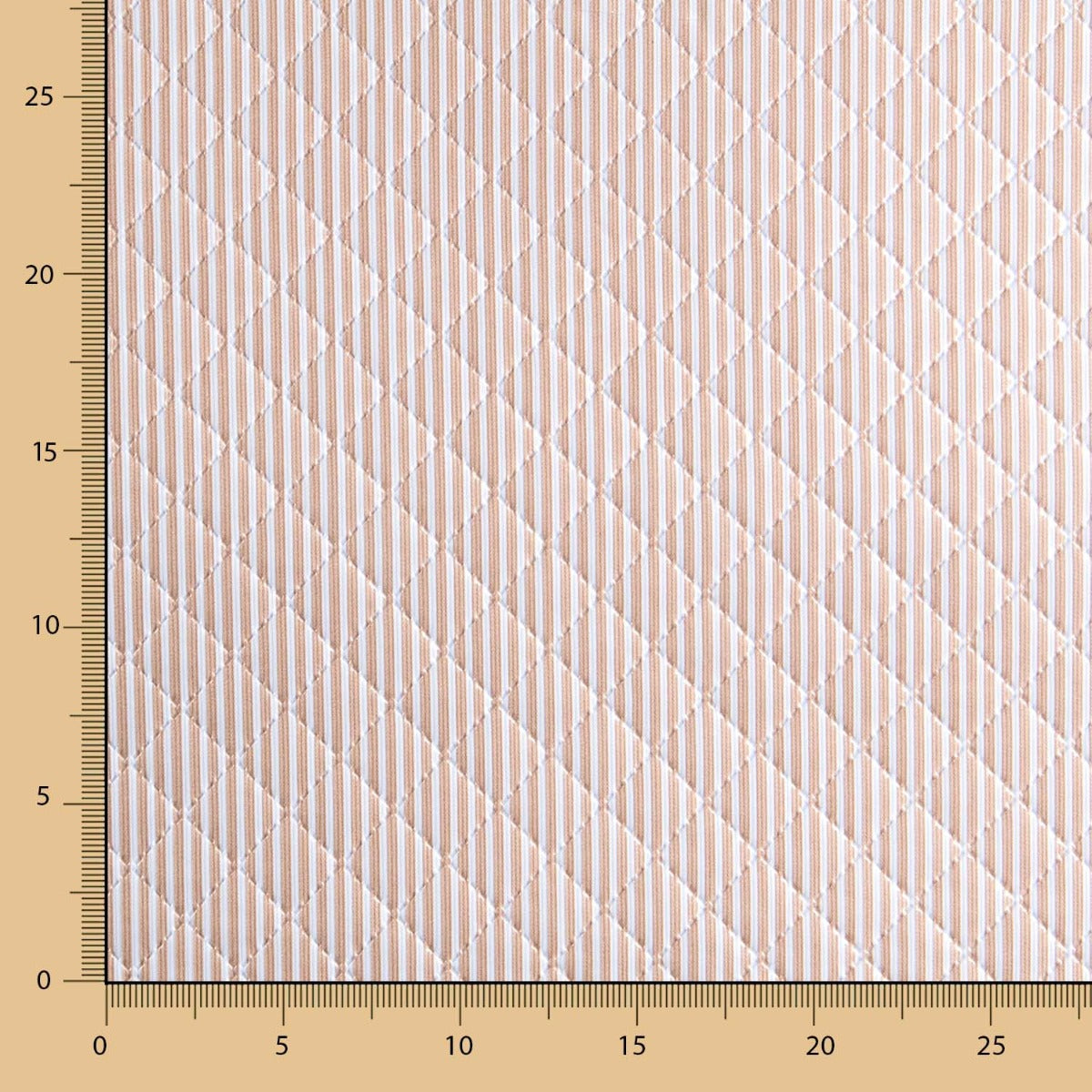Gesteppter, plastifizierter, gesteppter Stoff Beige gestreift - Ribes y Casals