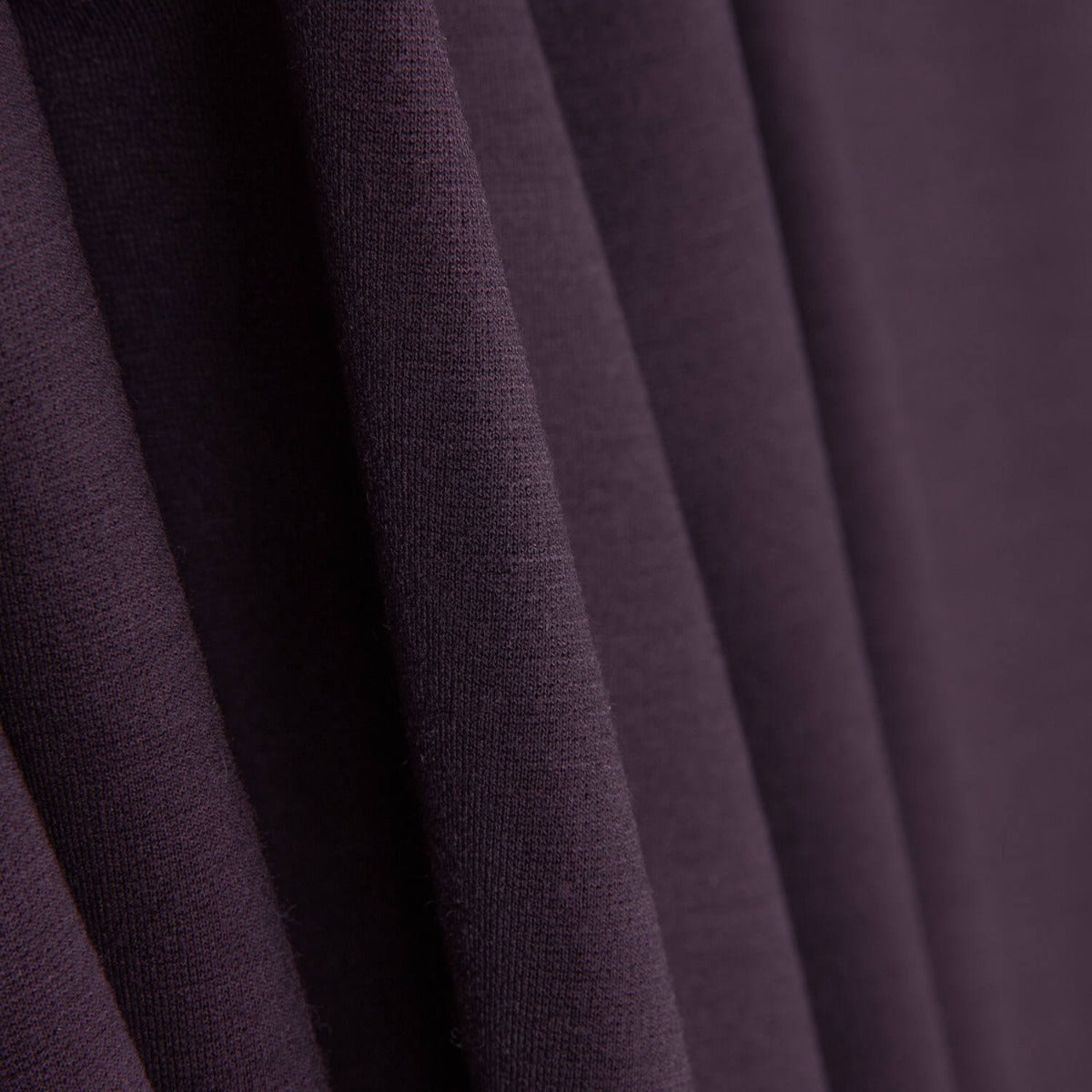 Aubergine Roma Maschenware - Verschiedene Größen x Breite 145 cm - Ribes y Casals