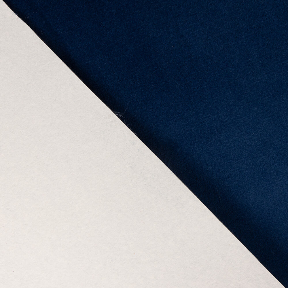 Samtpolsterung flammhemmend blau - Ribes y Casals