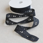 Schwarzer Stickereistreifen 27mm - Ribes y Casals
