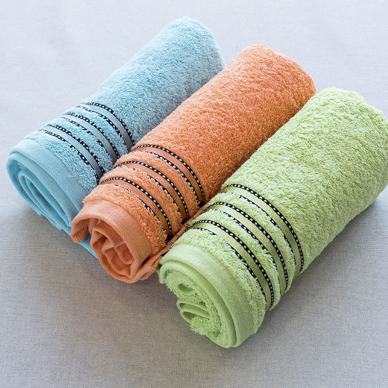 Gesticktes Handtuch Pistazie 100x50cm - Ribes y Casals