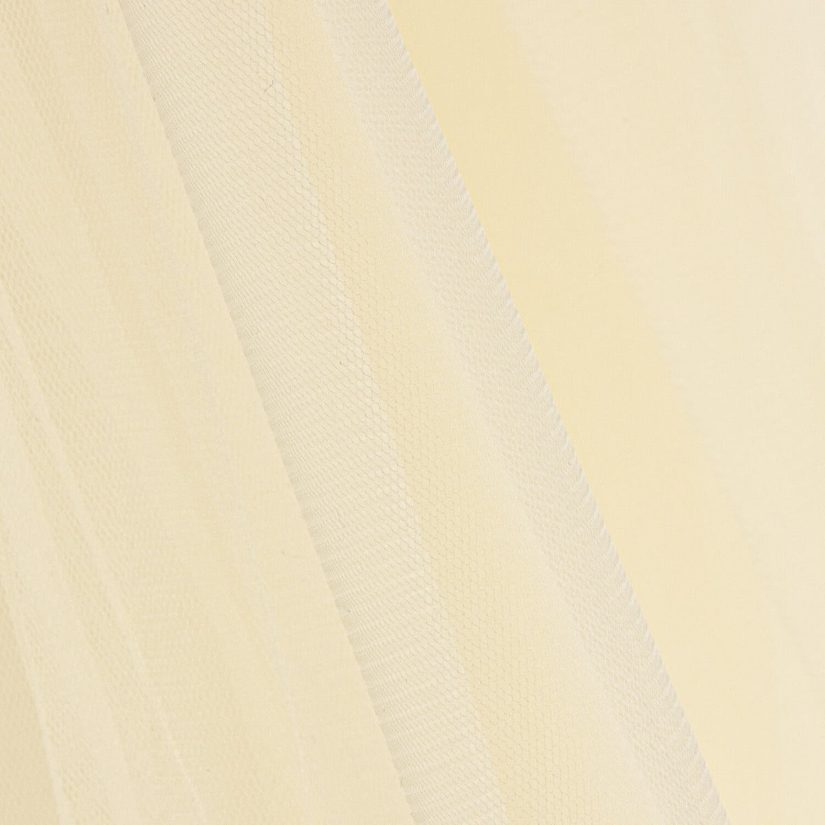 Hellbeige Seidenhand-Brauttüll - Ribes y Casals